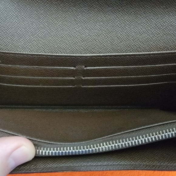 Louis Vuitton Damier Ebene Pattern Coated Canvas Wallet w/box - Picture 4 of 14